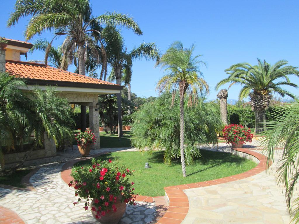 Complesso Turistico Ricettivo L'Oasi Del Golfo Di Salerno Apartment Battipaglia Exterior foto